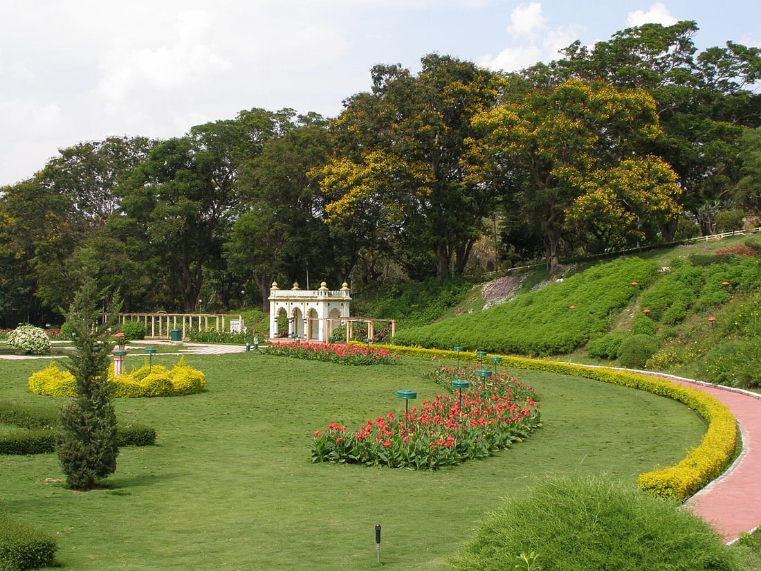Mysore Palace & Brindavan Gardens Day Tour